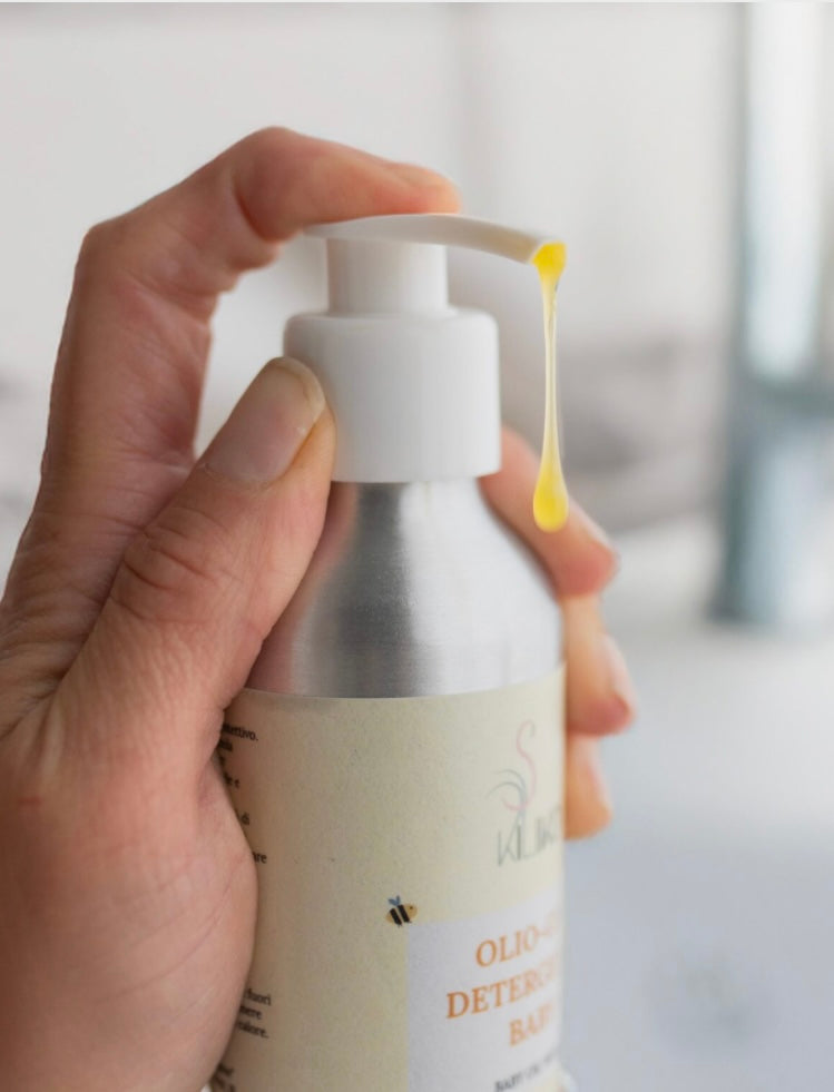 OLIO-GEL DETERGENTE BABY con olio di mandorle dolci, Elicriso, Calendula e Miele